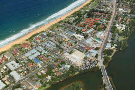 Aerial Image of NARRABEEN CENTRE
