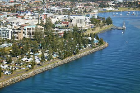 Aerial Image of PORT MACQUARIE.