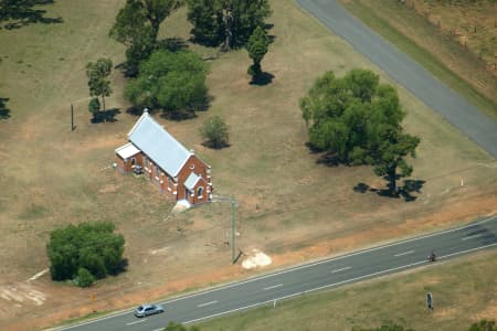 Aerial Image of ROGERS STREET AND WOLLOMBI ST IN BROKE.