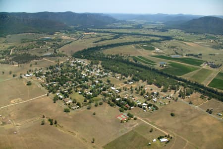 Aerial Image of BROKE TOWN.