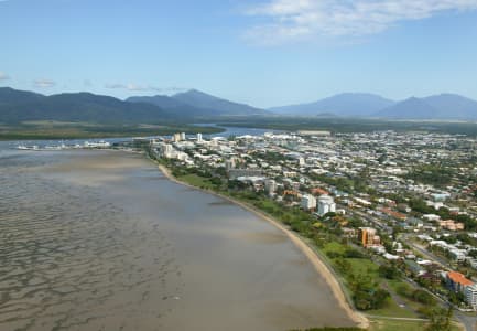 Aerial Image of CAIRNS BEACHFRONT