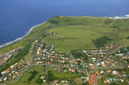 Aerial Image of LENNOX HEAD