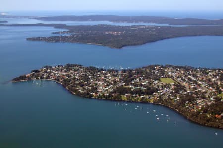 Aerial Image of MANNERING PARK