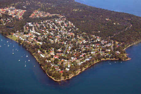 Aerial Image of SUMMERLAND POINT