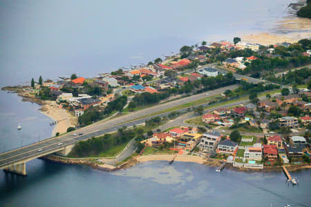 Aerial Image of TAREN POINT