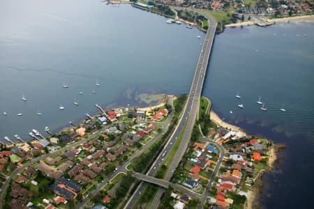 Aerial Image of TAREN POINT