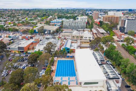 Aerial Image of HAWTHORN AQUATIC CENTRE AND CITY