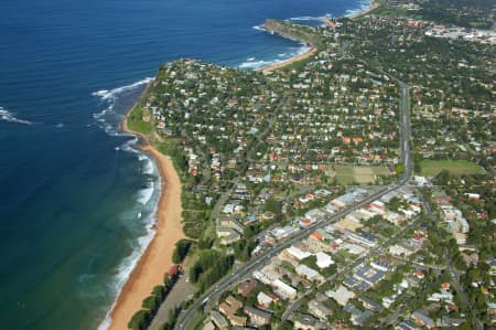 Aerial Image of NEWPORT BEACH AND BUNGAN HEAD