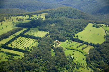 Aerial Image of MOUNT IRAVINE