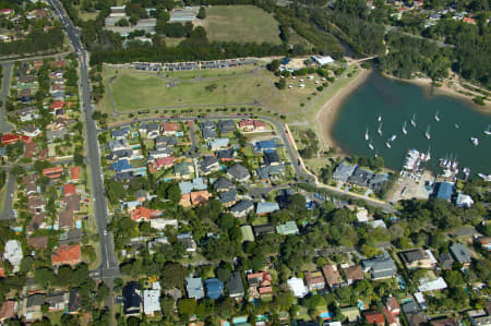 Aerial Image of MONA VALE, PITTWATER SIDE