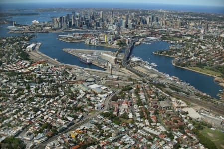 Aerial Image of ROZELLE TO SYDNEY CITY.