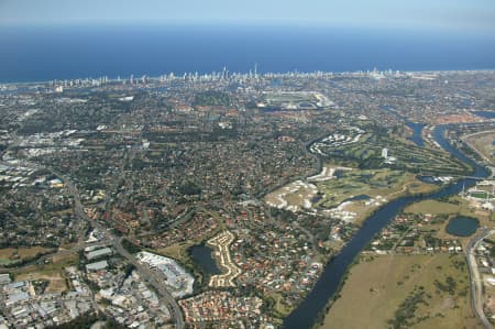Aerial Image of ASHMORE TO SURFERS PARADISE.