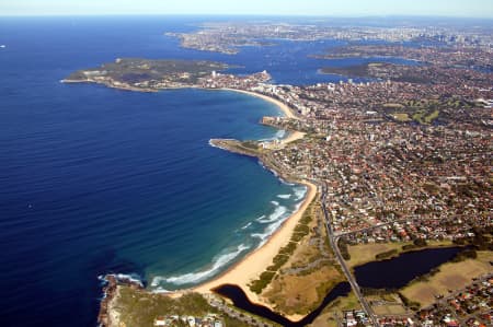 Aerial Image of CURL CURL