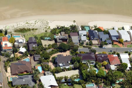 Aerial Image of WATERFRONT HOMES IN CRONULLA.