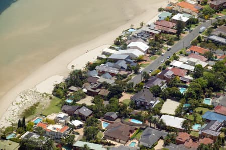 Aerial Image of WATERFRONT HOMES IN CRONULLA.
