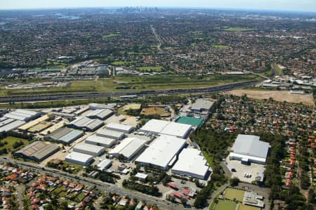 Aerial Image of GREENACRE TO SYDNEY\'S CBD.