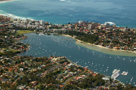 Aerial Image of BURRANEER AND CRONULLA.