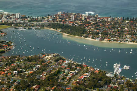 Aerial Image of BURRANEER AND CRONULLA.