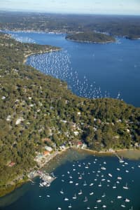 Aerial Image of AVALON AND CLAREVILLE.