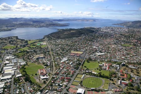 Aerial Image of NEW TOWN TO HOBART