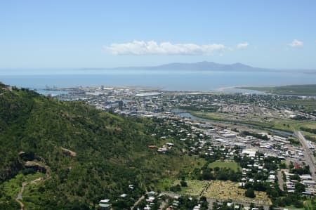 Aerial Image of WEST END TO  SOUTH TOWNSVILLE.