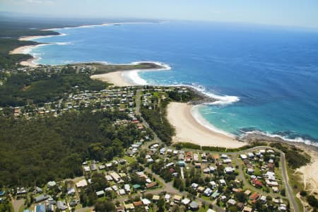 Aerial Image of COASTLINE OF BAWLEY POINT.