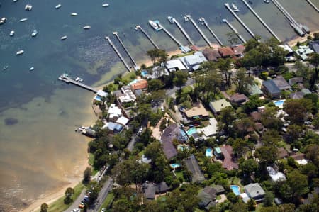 Aerial Image of WATERFRONT PROPERTIES IN BAYVIEW.