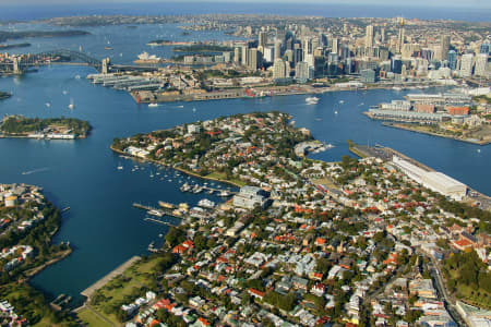 Aerial Image of BALMAIN TO THE HARBOUR.