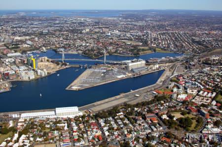 Aerial Image of BALMAIN AND WHITE BAY.