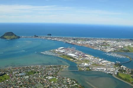 Aerial Image of TAURANGA AND MOUNT MAUNGANUI.