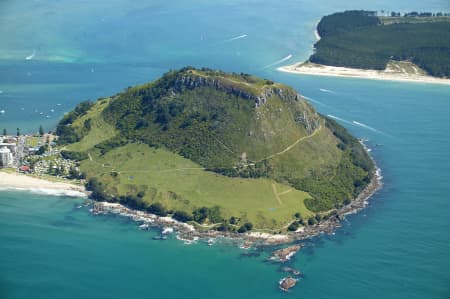 Aerial Image of MOUNT MAUAO RESERVE, MOUNT MAUNGANUI.