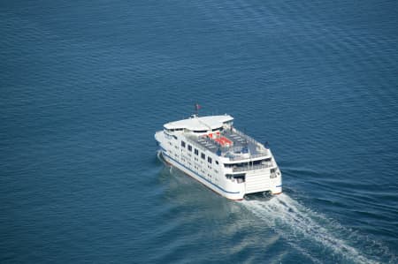 Aerial Image of QUEENSCLIFF SORRENTO FERRY.