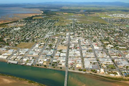 Aerial Image of MACKAY AND EAST MACKAY.