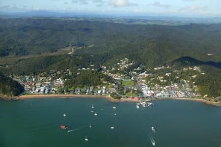 Aerial Image of PAIHIA.