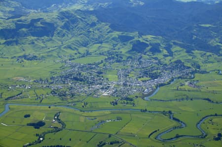 Aerial Image of PAEROA TOWN.