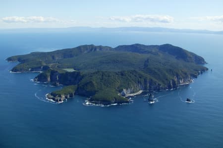 Aerial Image of MAYOR ISLAND.