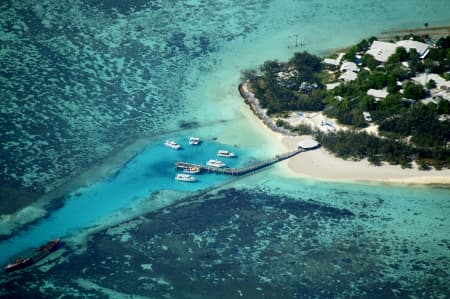 Aerial Image of WESTERN SHORE OF HERON ISLAND.
