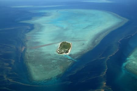 Aerial Image of HERON ISLAND.
