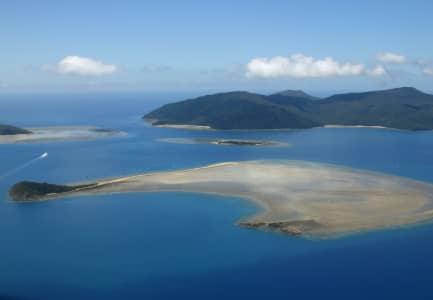 Aerial Image of BIRD ISLAND, WHITSUNDAYS, QUEENSLAND