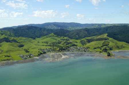 Aerial Image of KAWAKAWA BAY TOWN