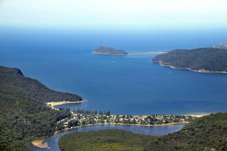 Aerial Image of PATONGA TO PALM BEACH.