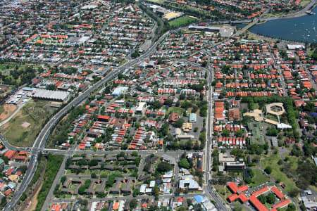 Aerial Image of WEST OVER LILYFIELD.