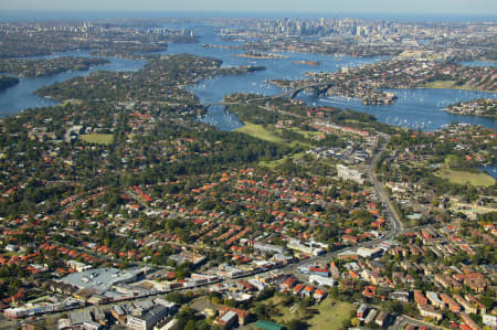 Aerial Image of GLADESVILLE TO THE CITY.