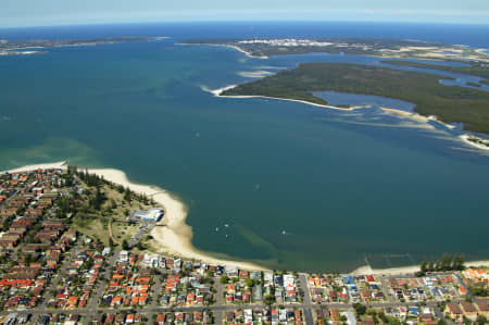 Aerial Image of SANDRINGHAM LOOKING EAST.