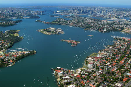 Aerial Image of DRUMMOYNE TO  CITY.
