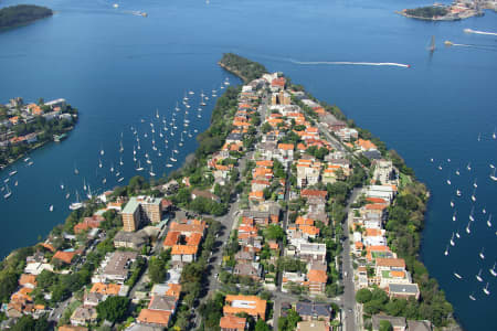 Aerial Image of CLOSEUP OF CREMORNE POINT.