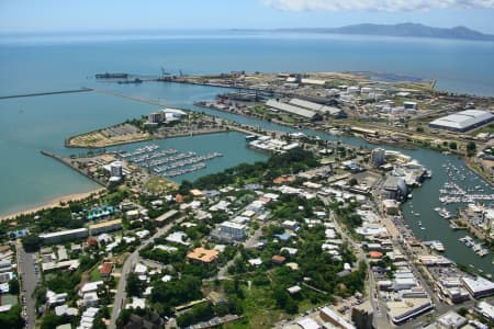 Aerial Image of TOWNSVILLE CENTRE.