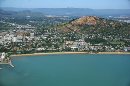 Aerial Image of SOUTH FROM CLEVELAND BAY.