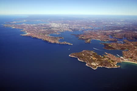 Aerial Image of NORTH HEAD AND WATSONS BAY.