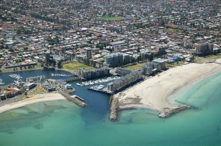 Aerial Image of GLENELG BOAT HARBOUR.